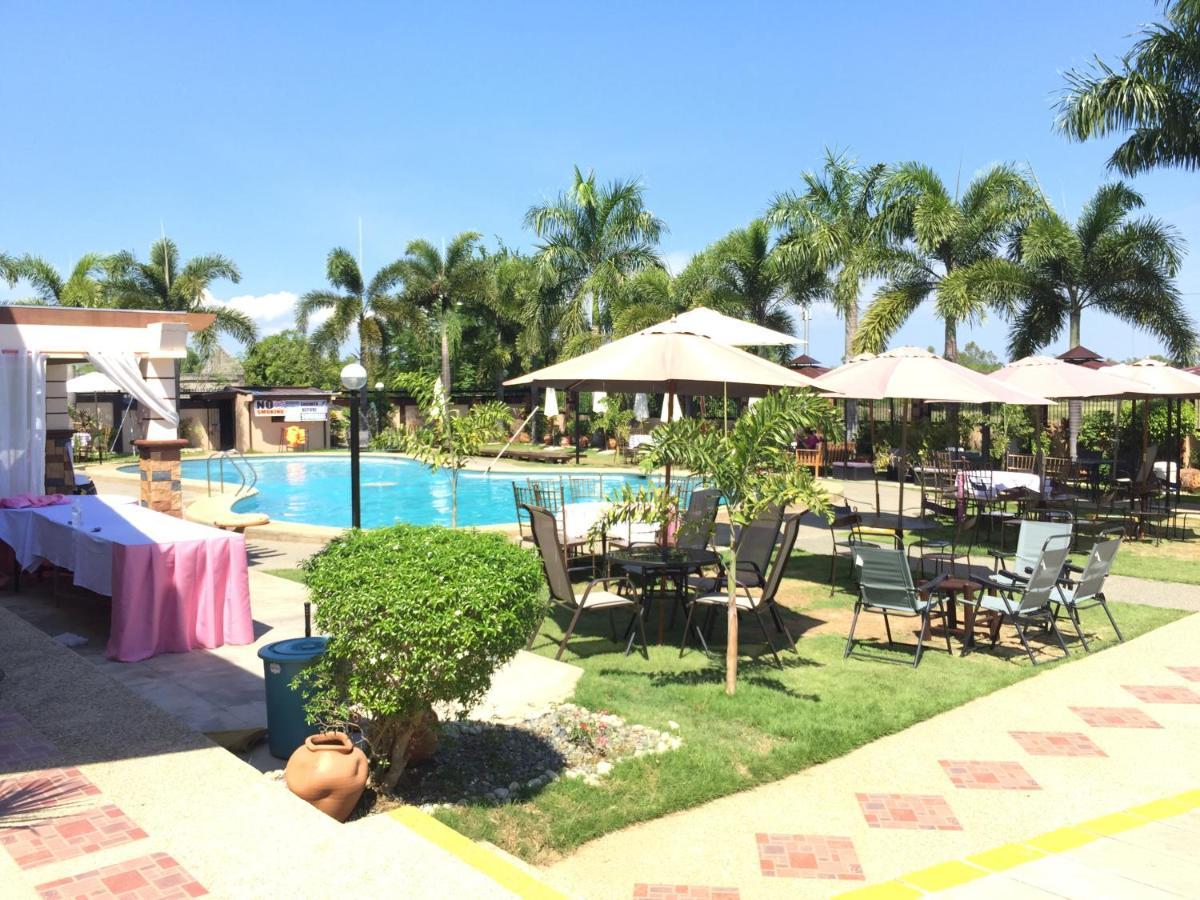 Villa Angelica Resort Alaminos Exterior photo